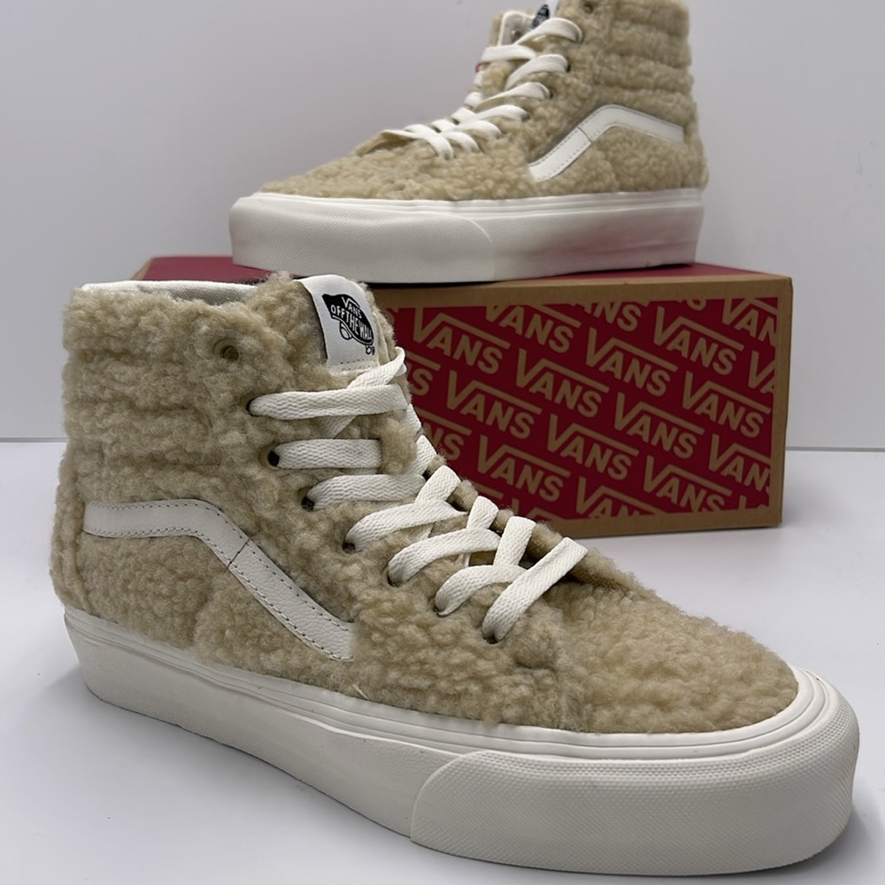 Vans WMNS Sk8-Hi Tapered Sneakers Sk8-Hi Tapered
Cozy Hug Mojave Desert
Sherpa - Picture 14 of 16